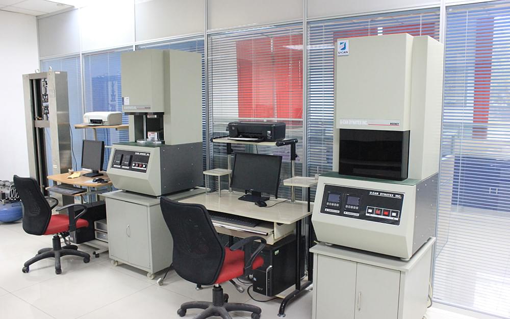 橡膠實(shí)驗室